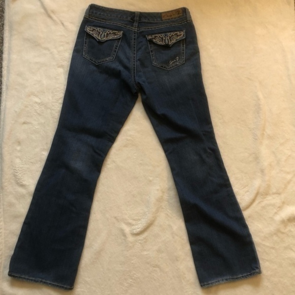 JEANS - Picture 8 of 16